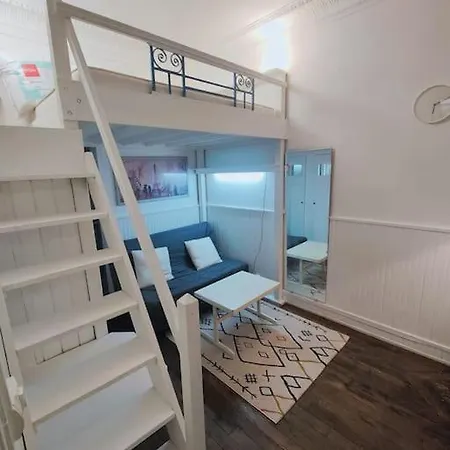 Apartment Studio Proche De La Tour Eiffel
